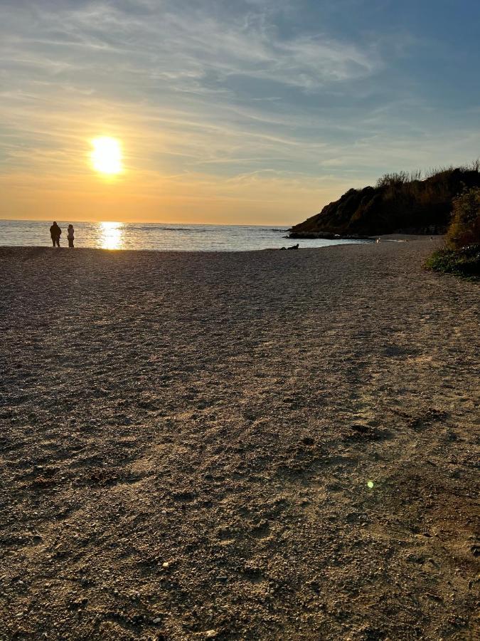 Le Rayon Vert Six-Fours-les-Plages Exterior photo